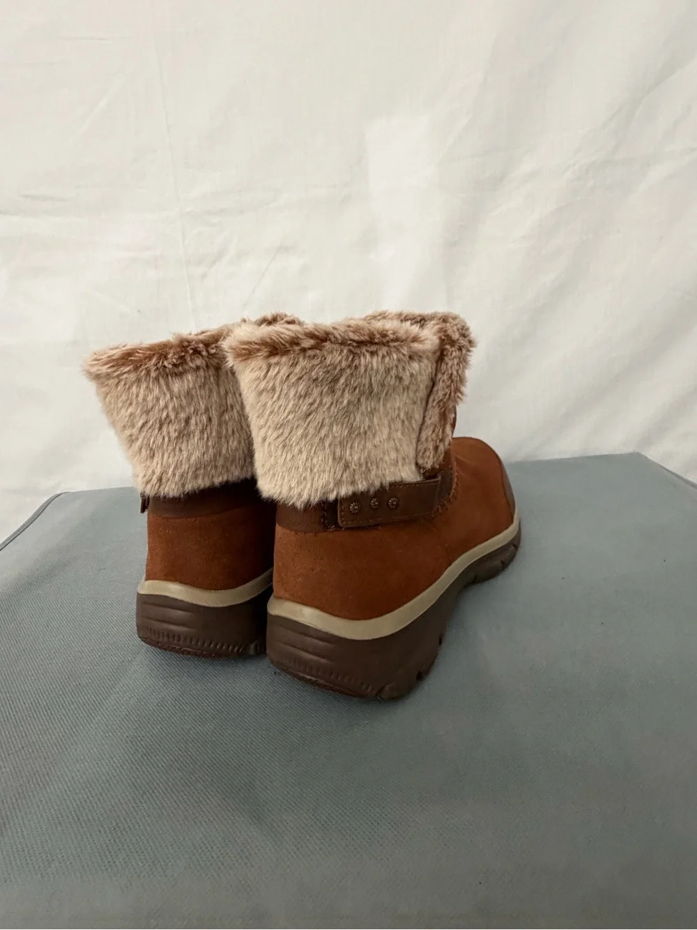 Skechers Easy Going Quantum Brown Women’s Boots Size 10 (B242)